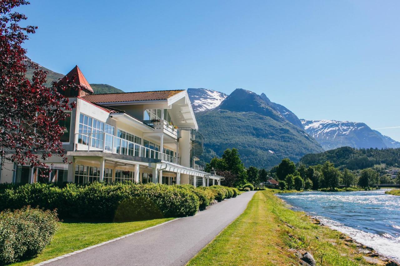 Hotel Loenfjord Loen Exterior photo