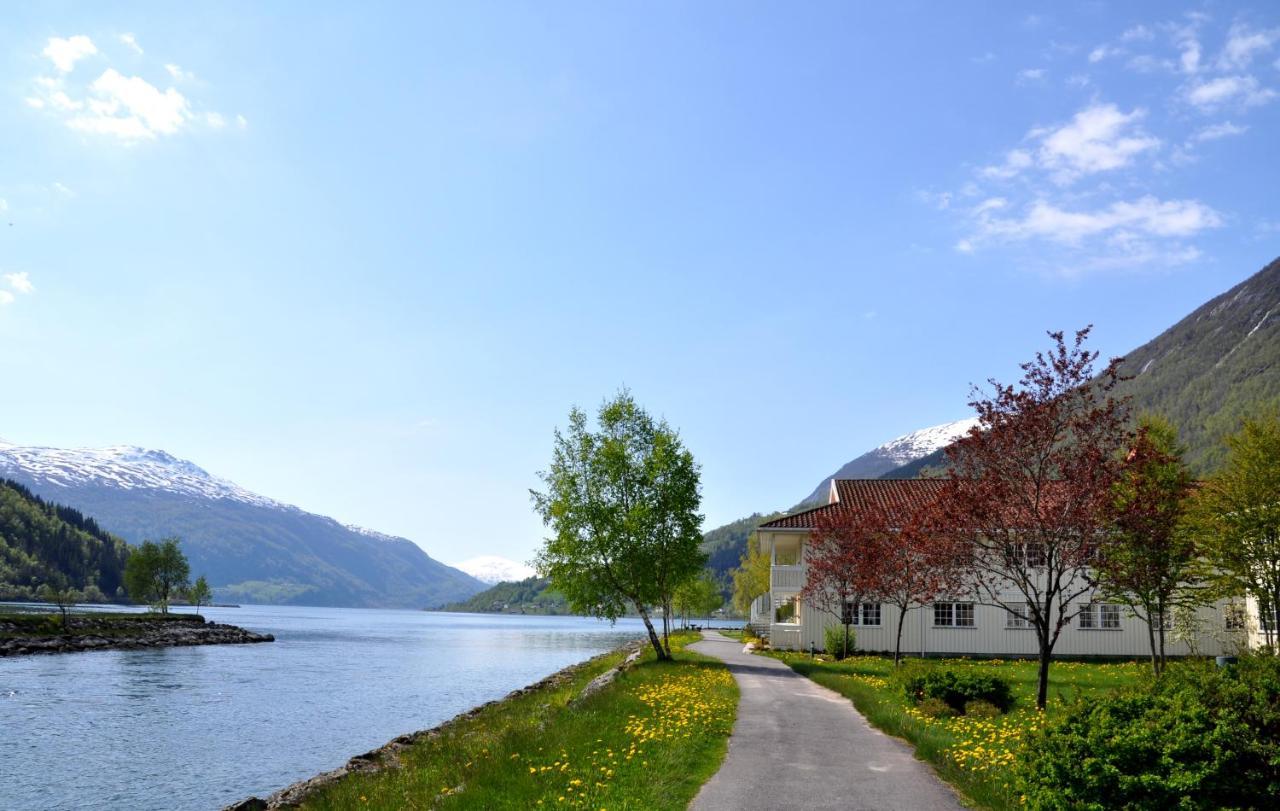 Hotel Loenfjord Loen Exterior photo